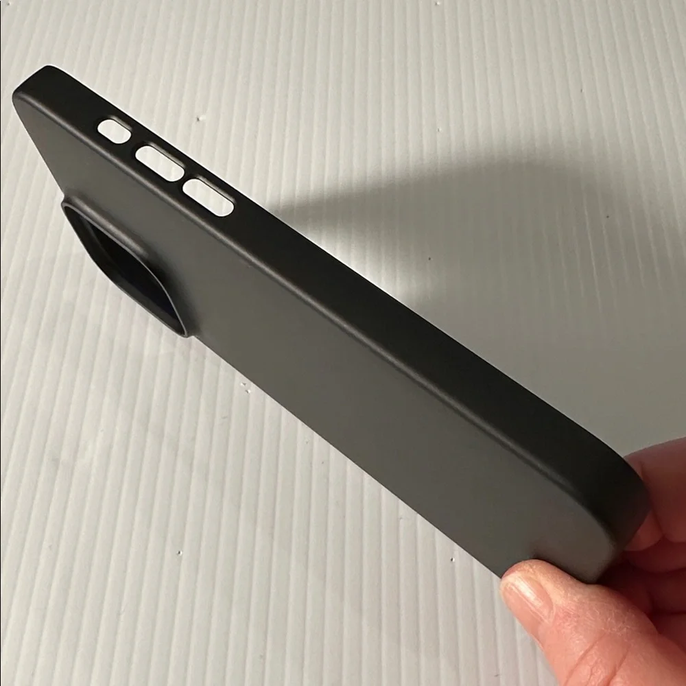 PEEL iPhone 16 Pro Max Super Thin Sleek Black Phone Case